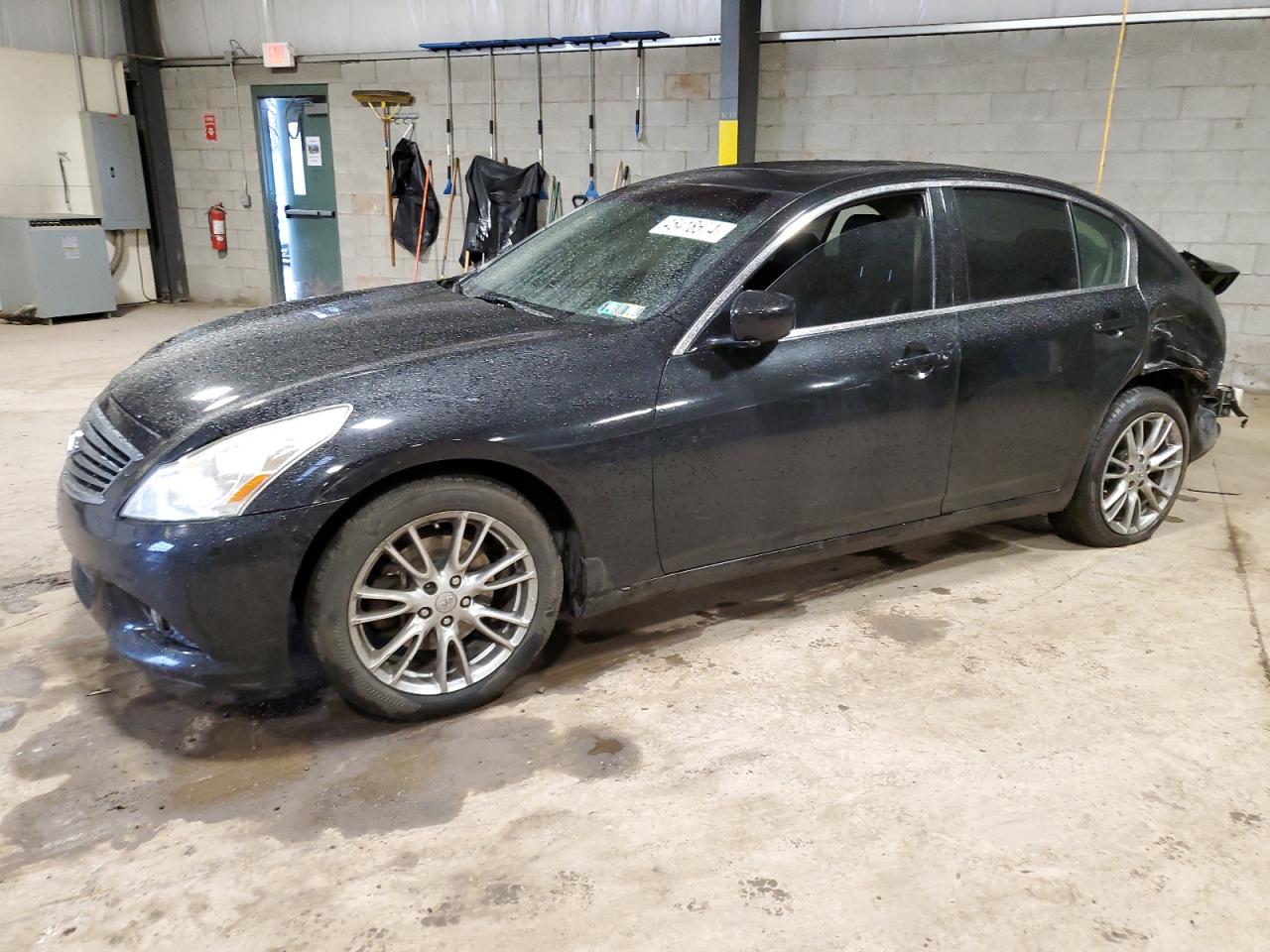 Infiniti G (2011)