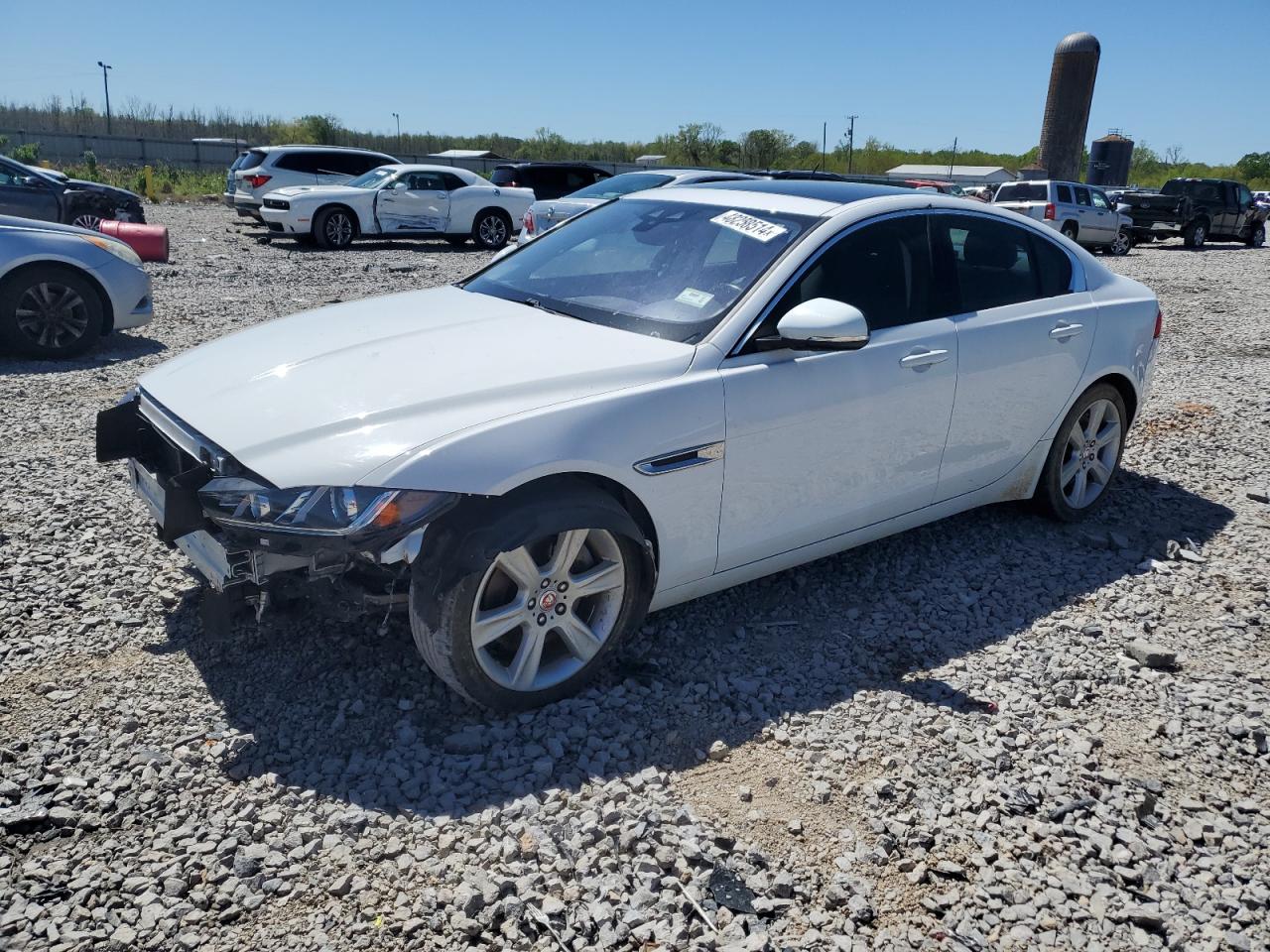 Jaguar Xe (2018)