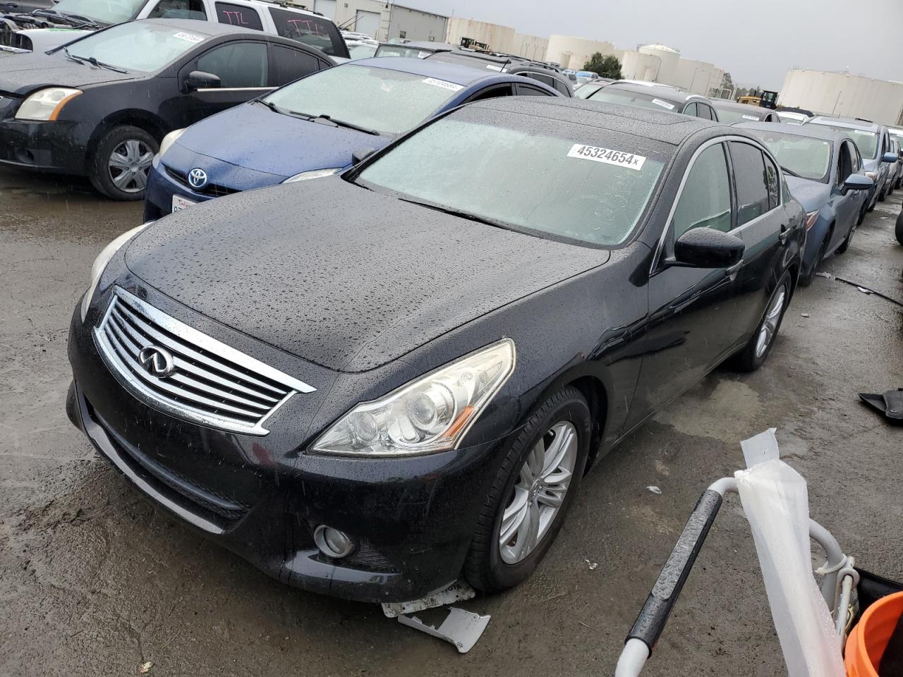 Infiniti G (2013)