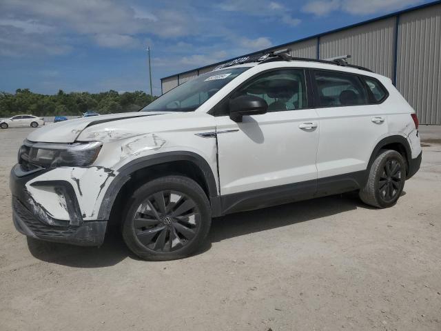 Volkswagen Taos s (2022)