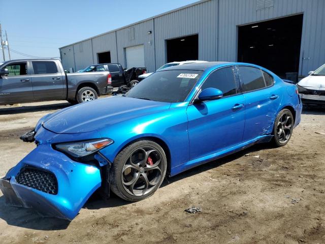 Alfa-romeo Giulia (2017)