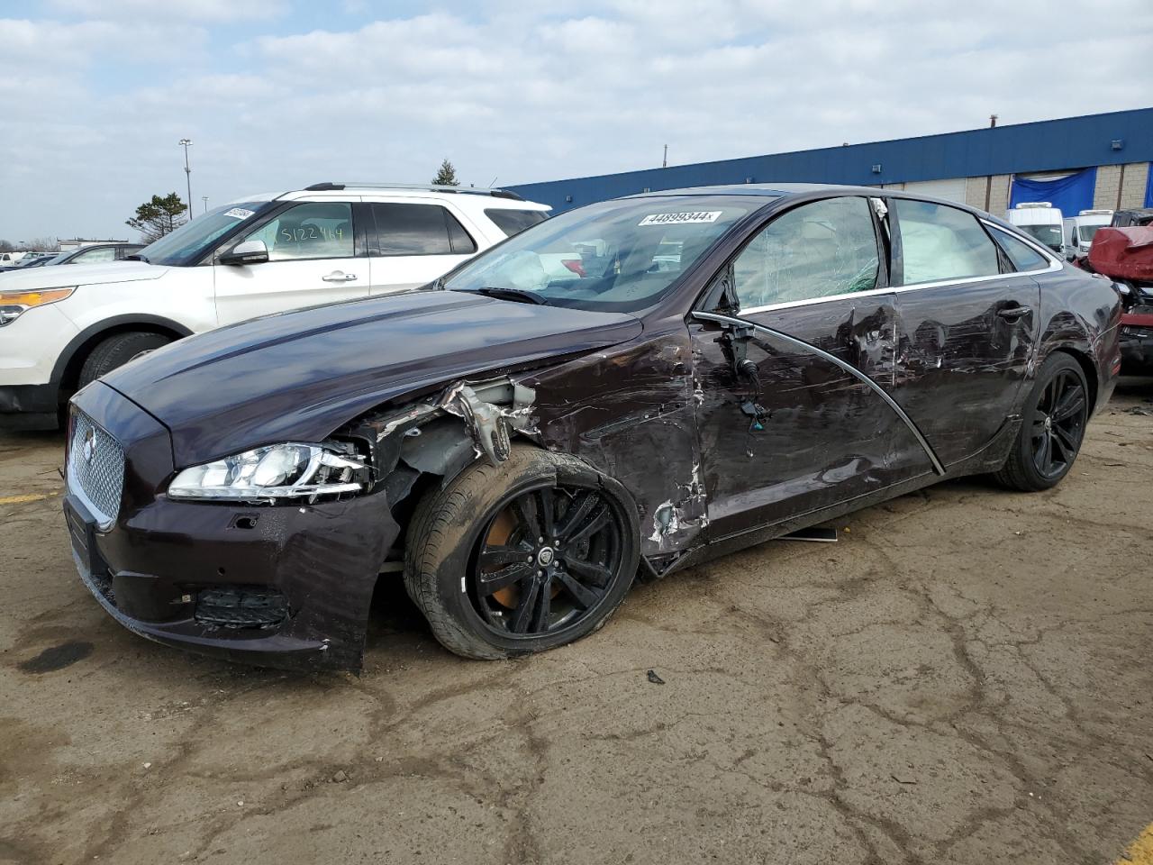 Jaguar Xj (2011)