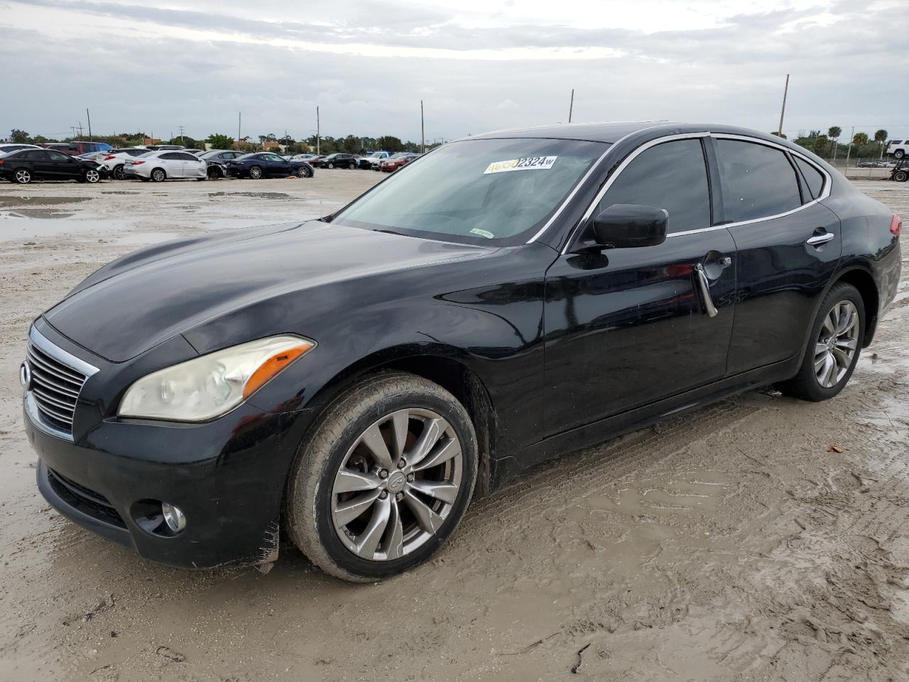 Infiniti M (2012)