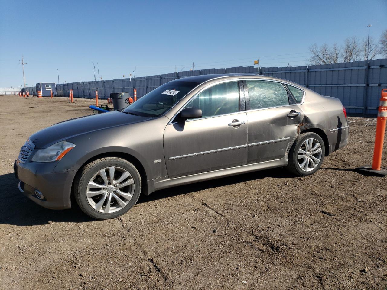 Infiniti M (2009)