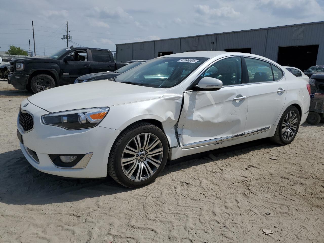 Kia Cadenza (2016)