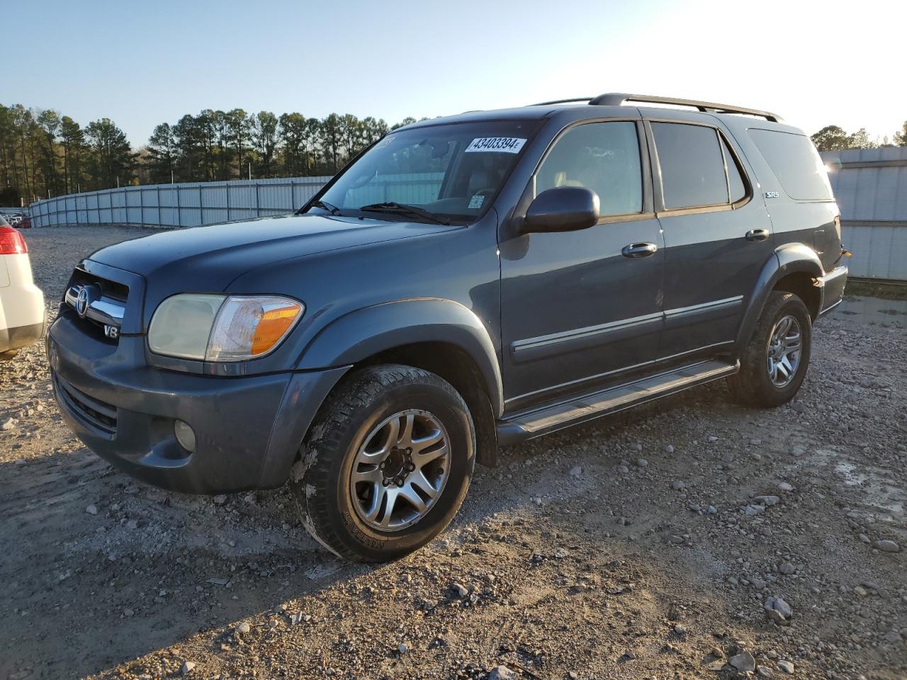 Toyota Sequoia (2005)