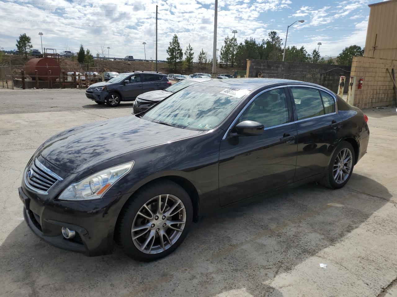 Infiniti G (2012)