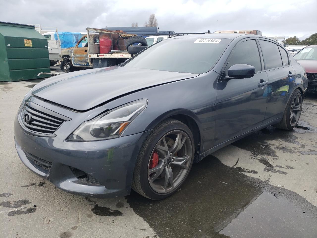 Infiniti G (2013)