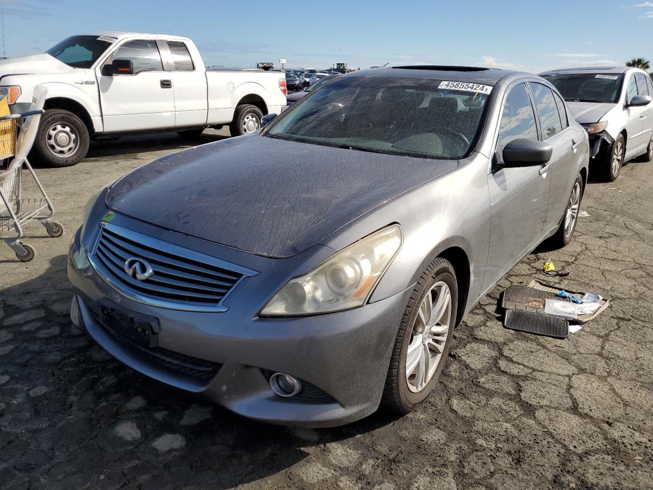 Infiniti G (2013)