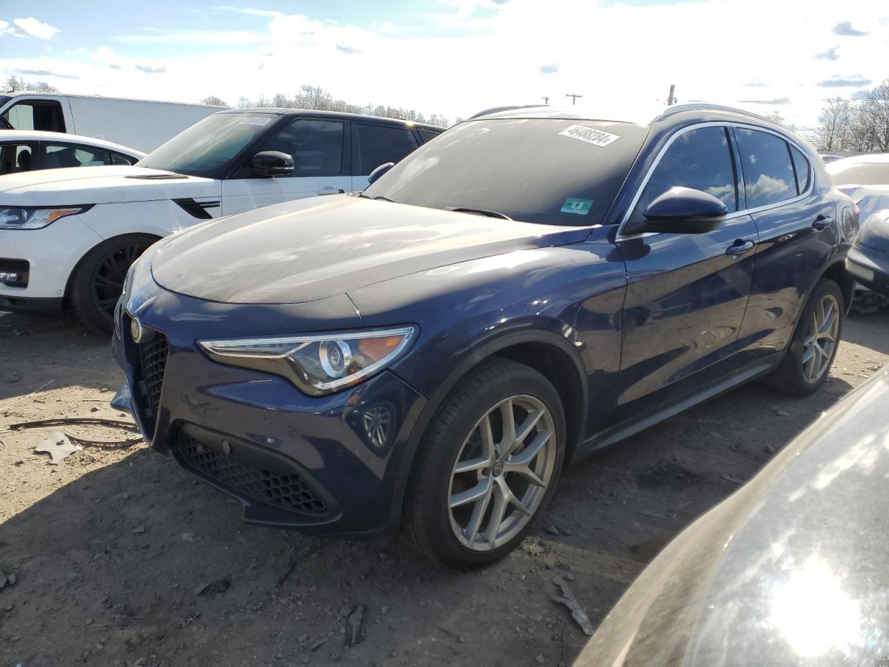 Alfa-romeo Stelvio (2018)