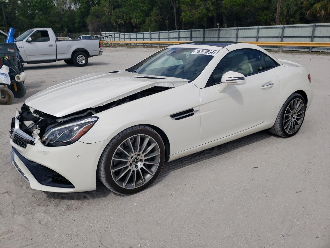 Mercedes-benz Slc 300 (2018)