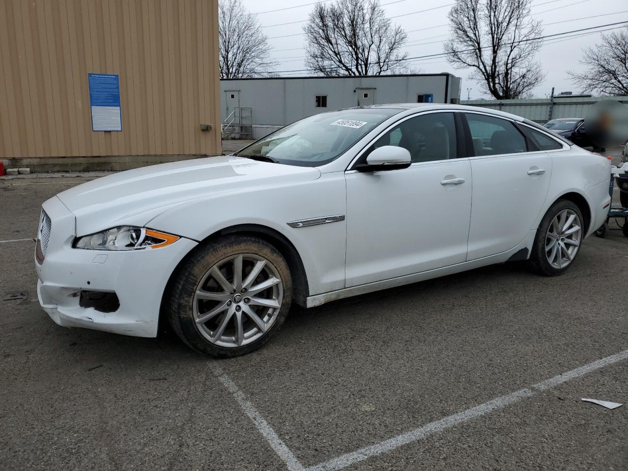 Jaguar Xj (2013)