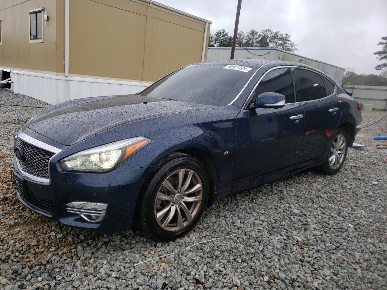 Infiniti Q70 (2018)