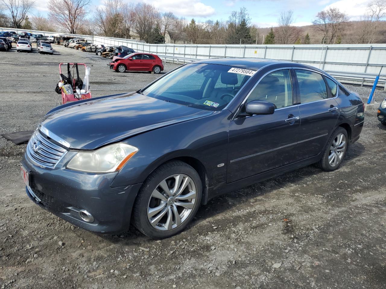 Infiniti M (2010)
