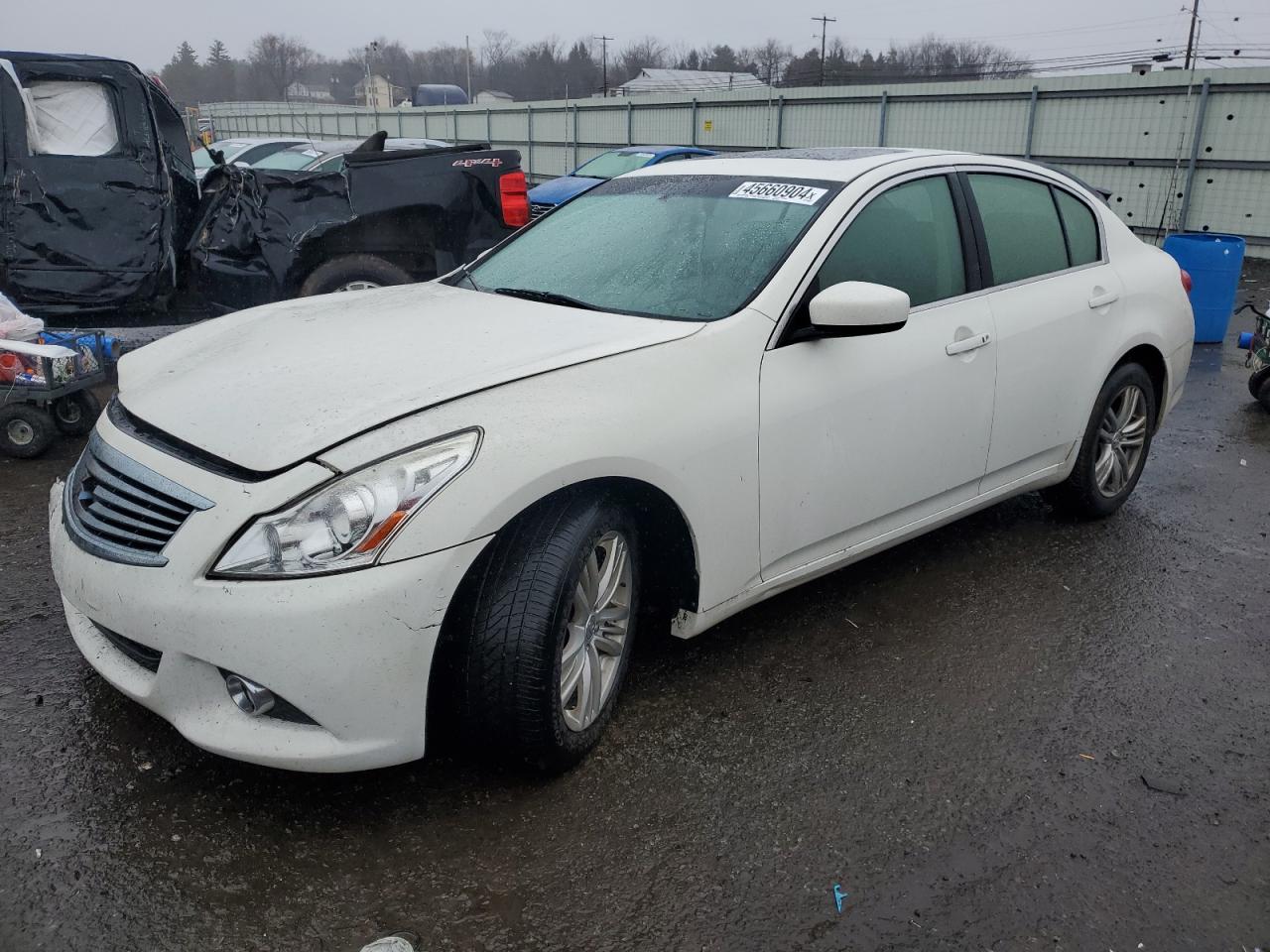 Infiniti G (2013)