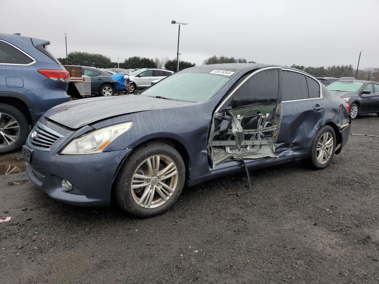 Infiniti G (2013)