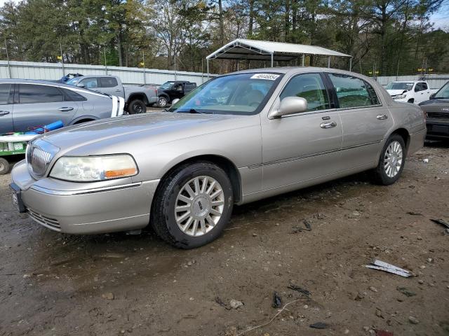 Lincoln Towncar (2003)