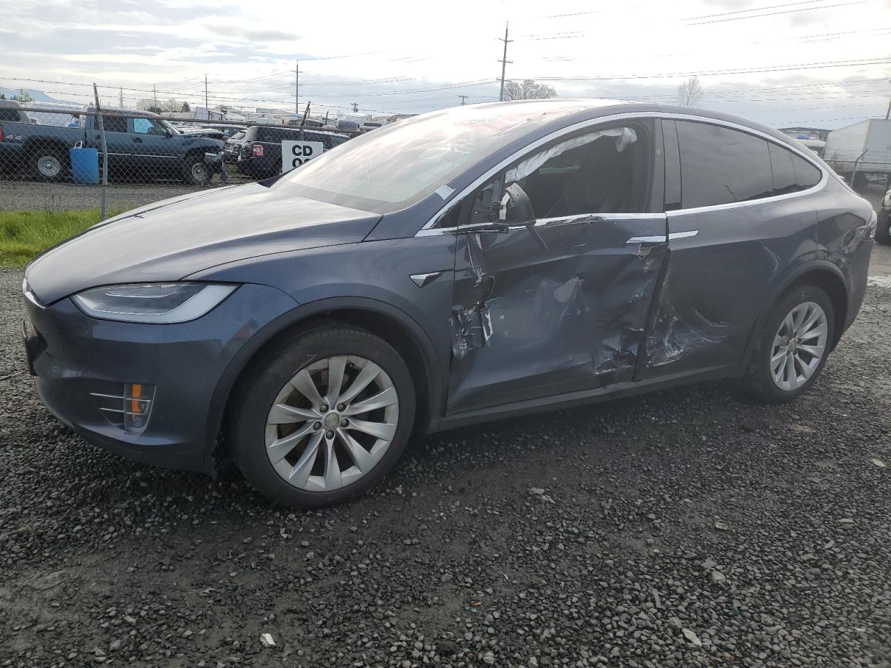 Tesla Model x (2020)