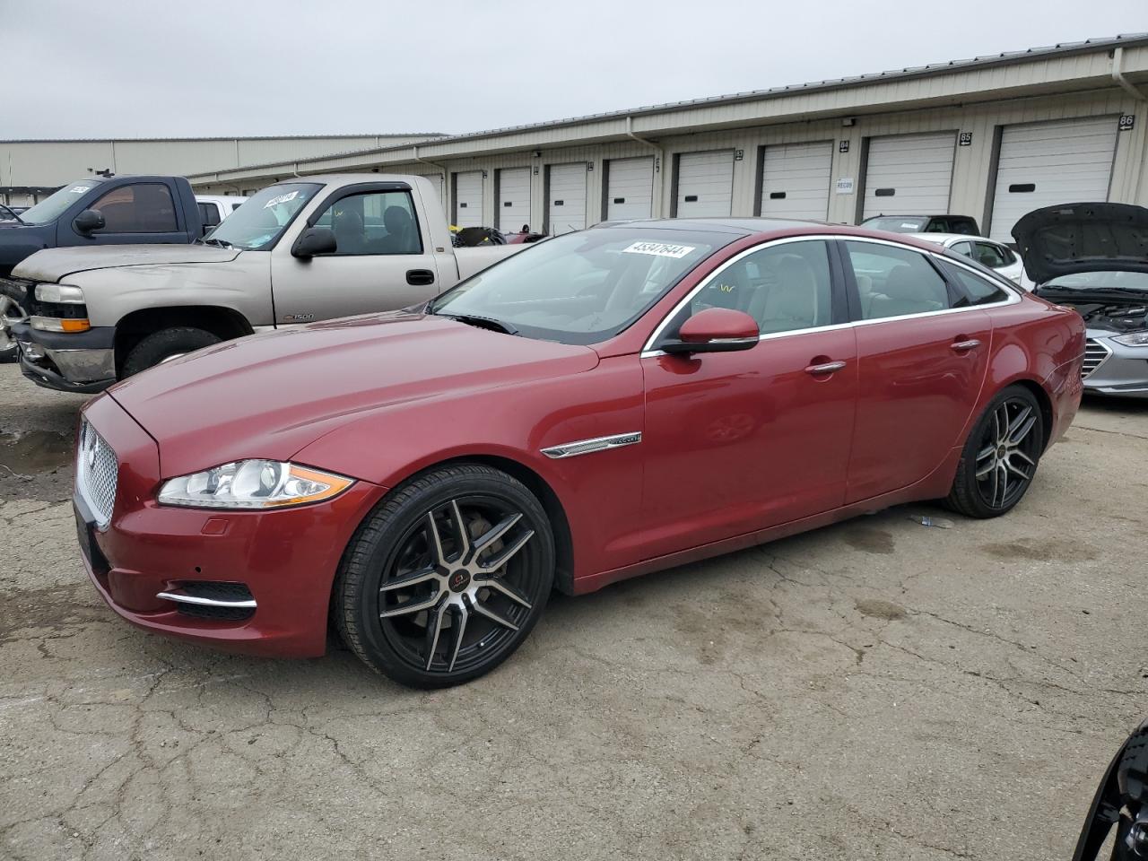 Jaguar Xj (2013)