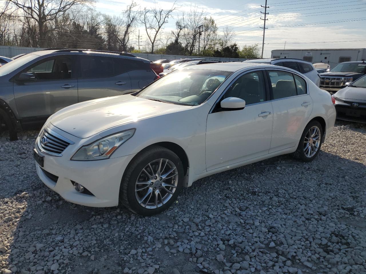 Infiniti G (2012)