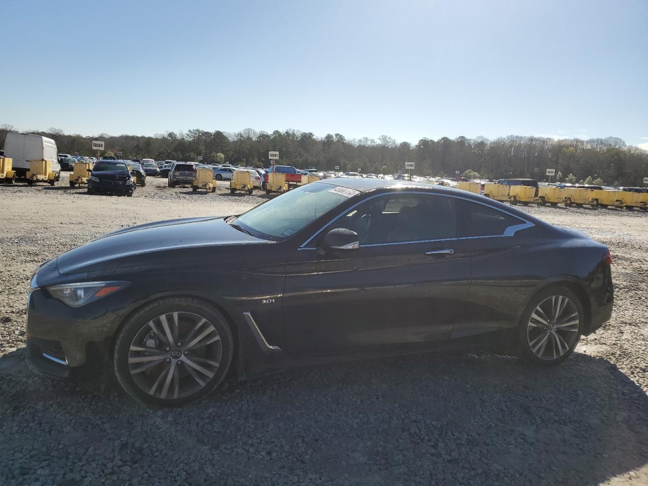 Infiniti Q60 (2017)