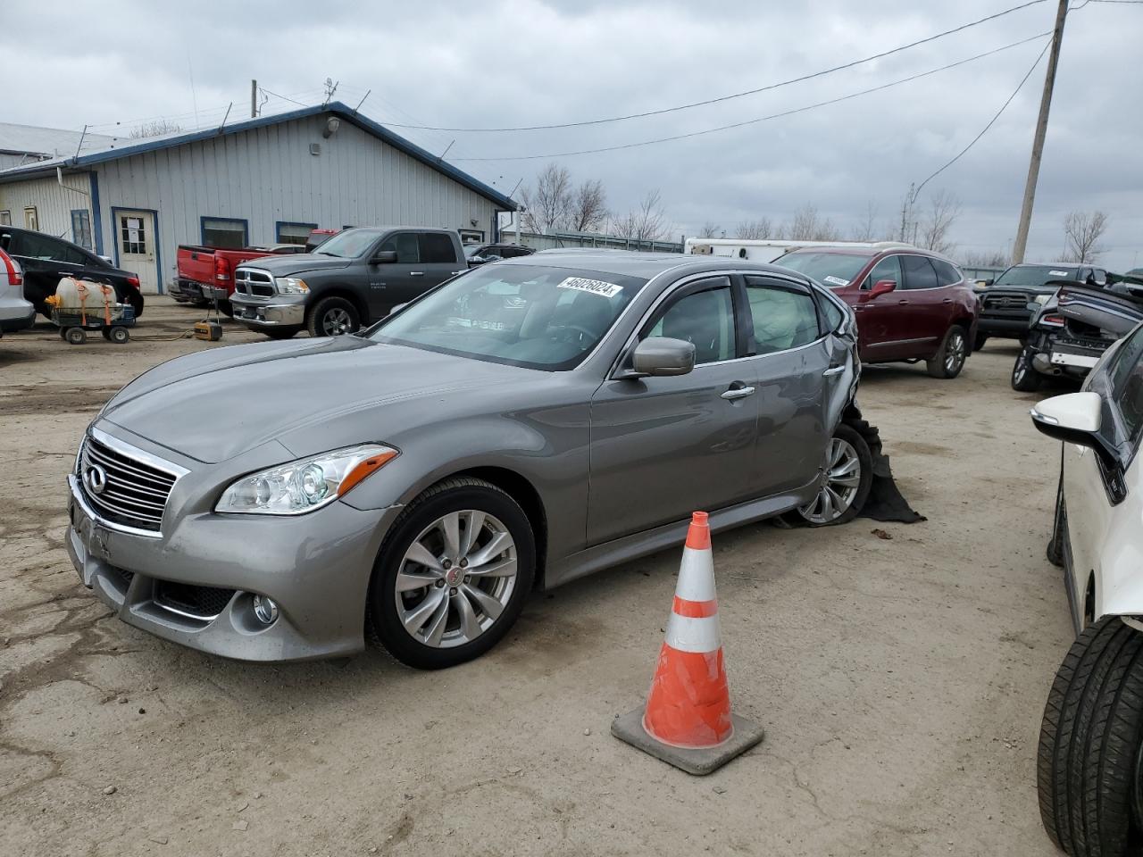 Infiniti M (2011)