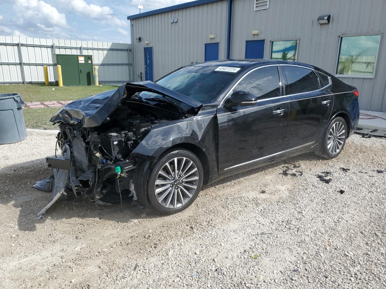 Kia Cadenza (2017)