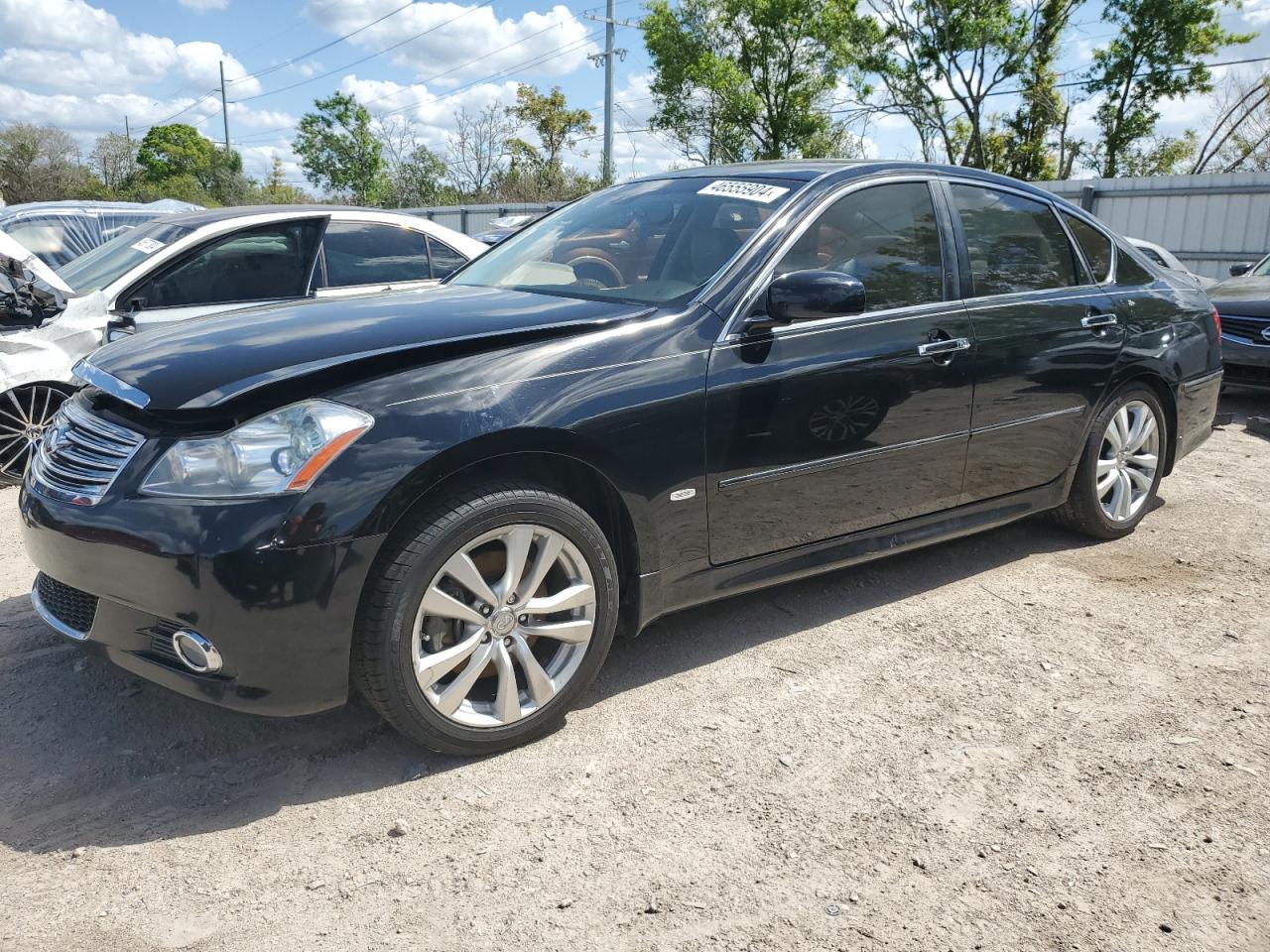 Infiniti M (2009)