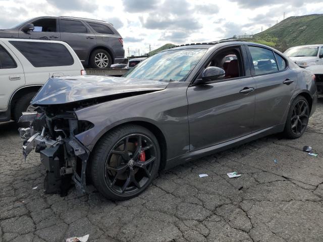 Alfa-romeo Giulia (2021)