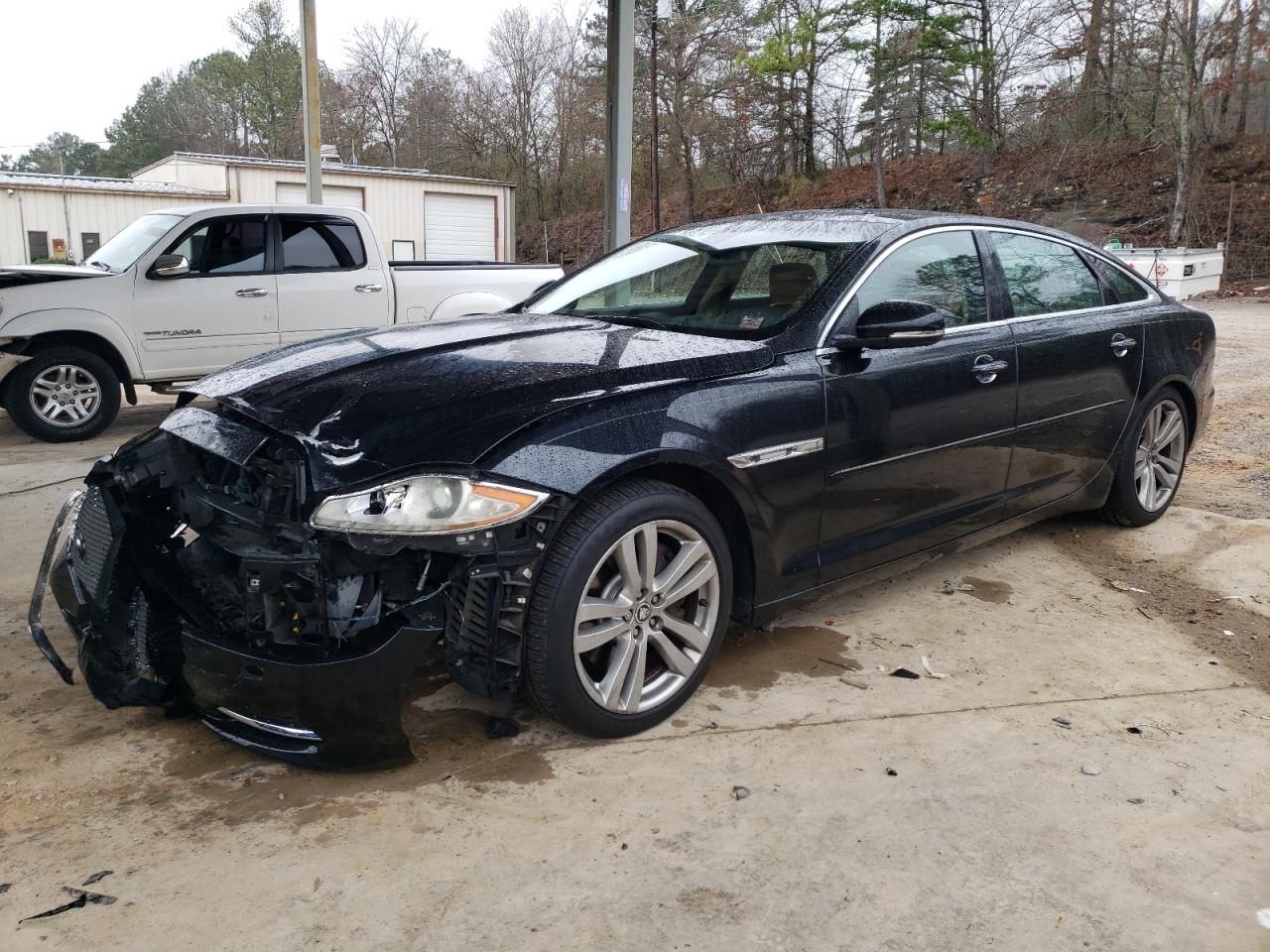 Jaguar Xj (2012)