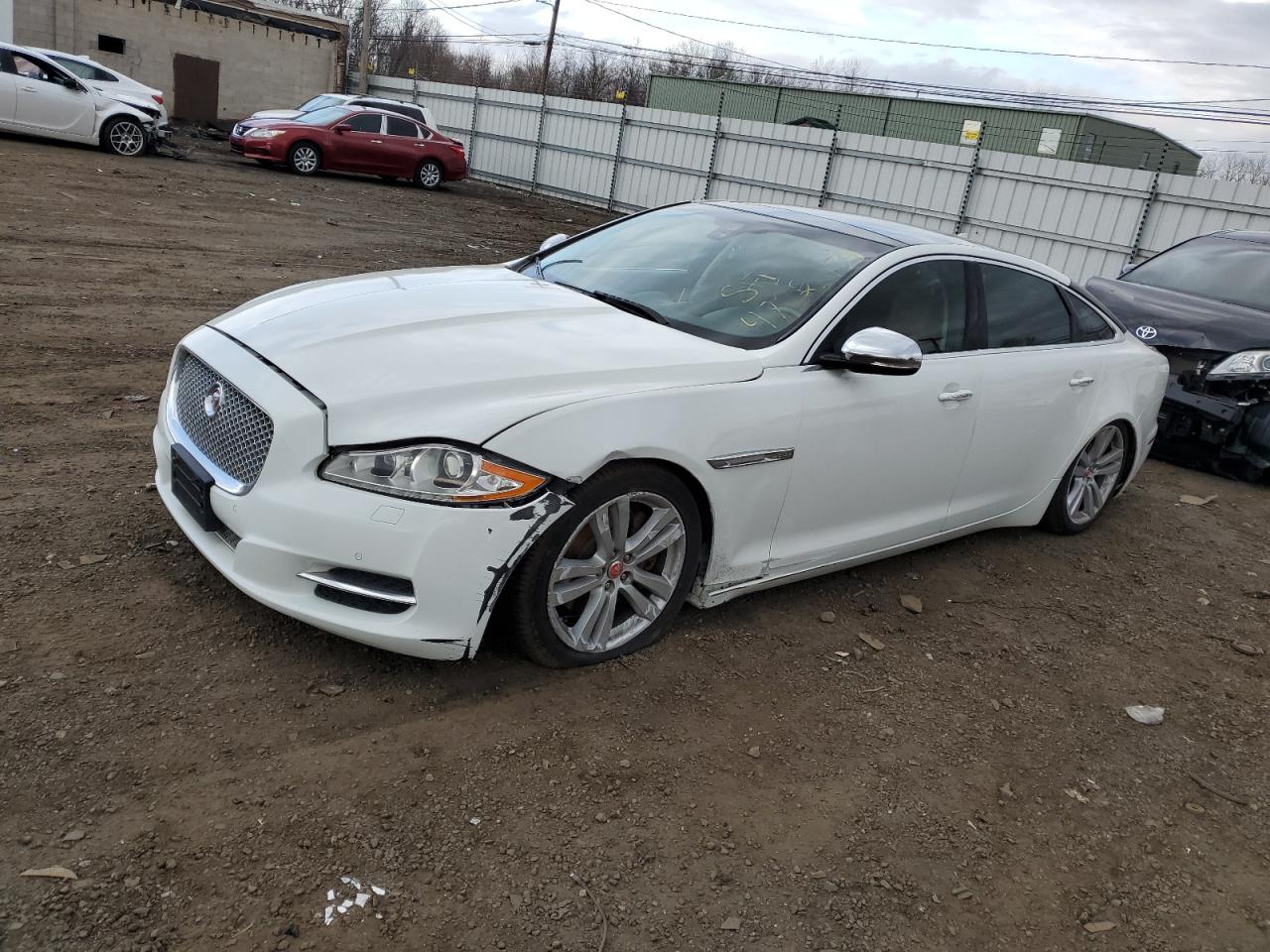 Jaguar Xj (2015)