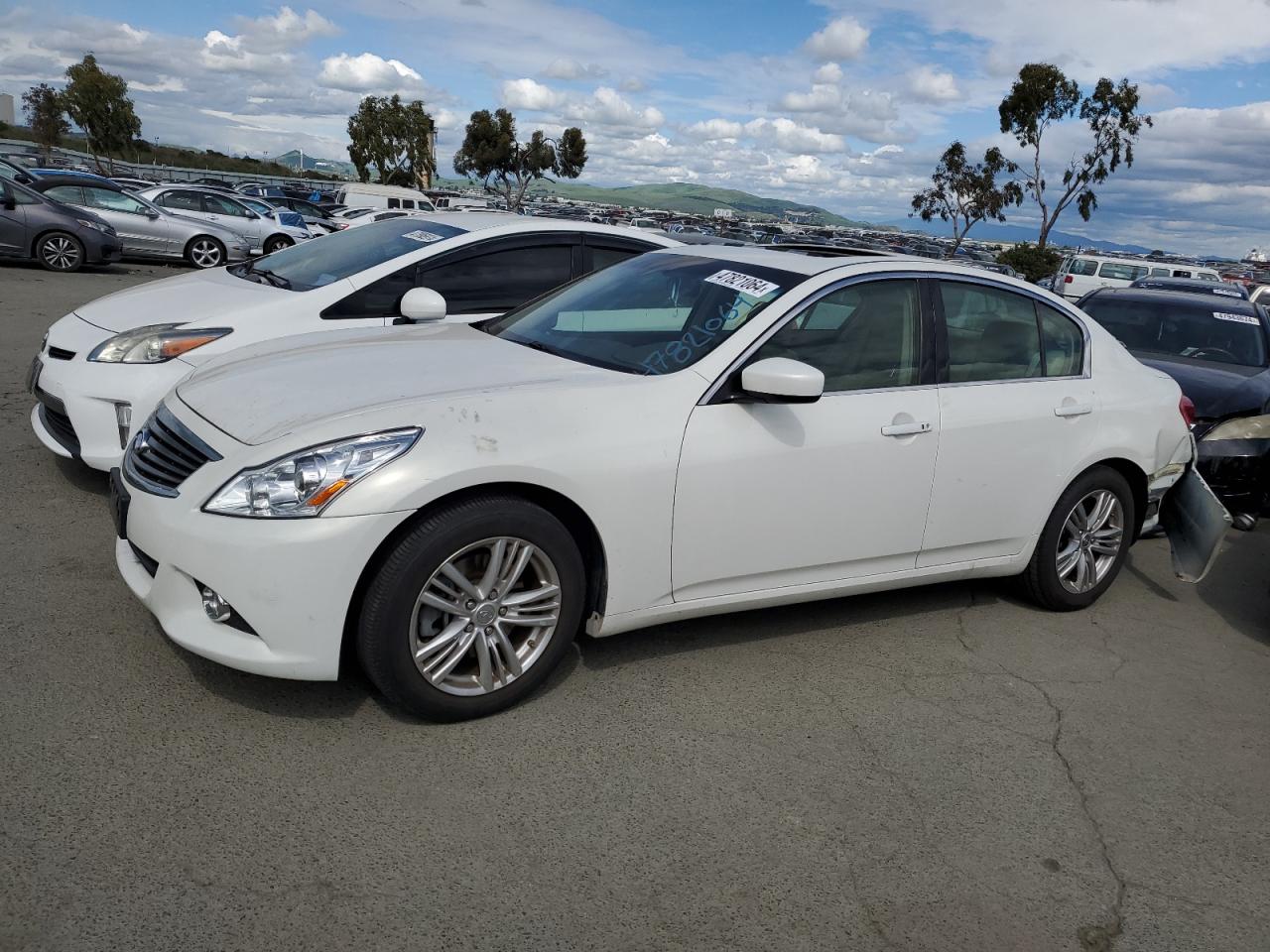 Infiniti G (2012)