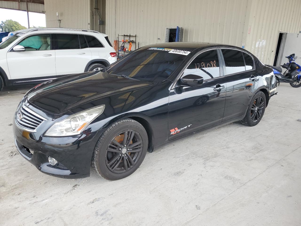 Infiniti G (2013)
