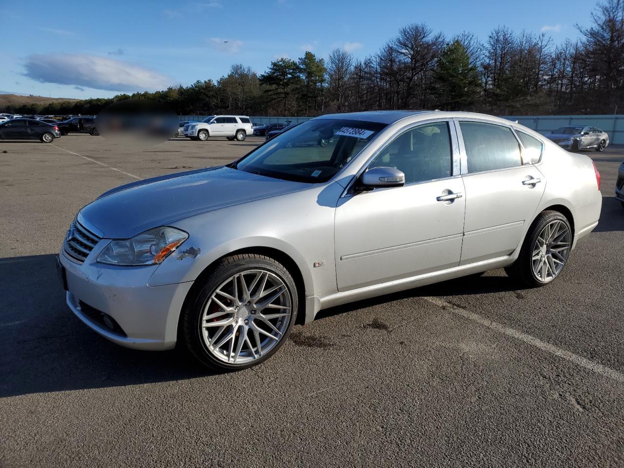 Infiniti M (2006)