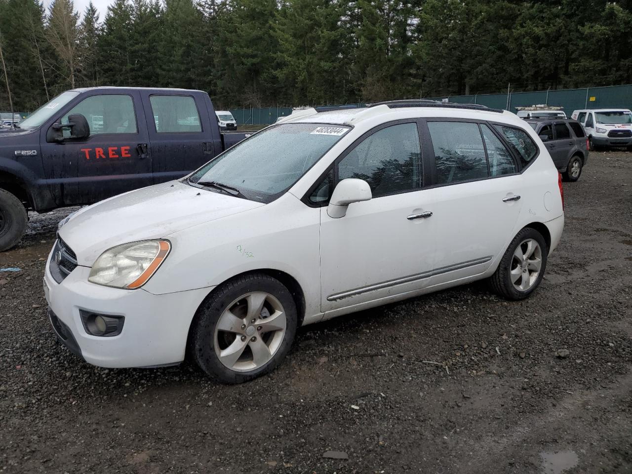 Kia Rondo (2007)