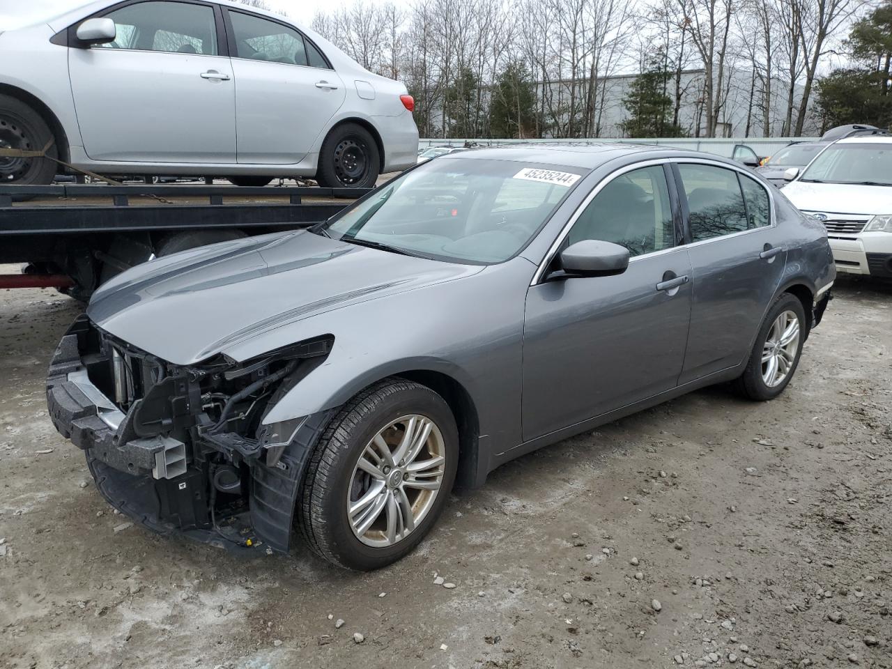 Infiniti G (2013)