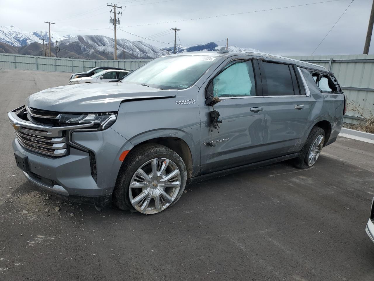 Chevrolet Suburban (2023)