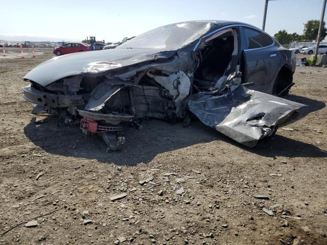 Tesla Model s (2015)