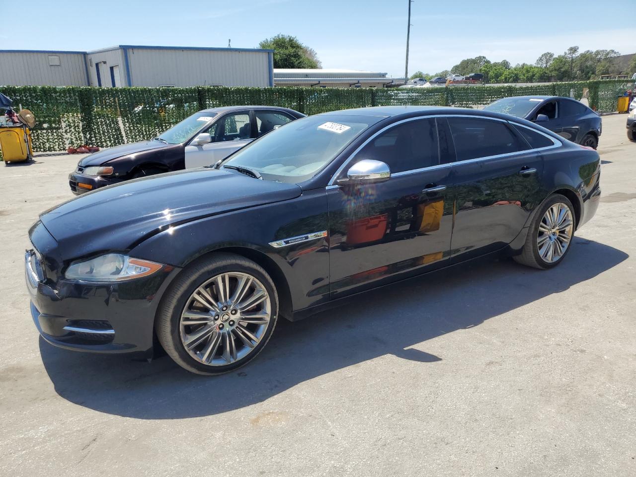 Jaguar Xj (2011)