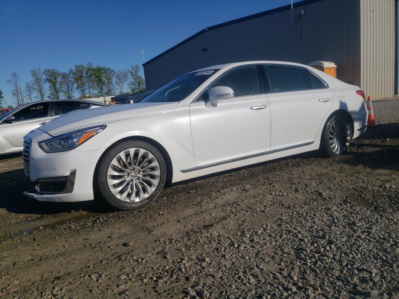 Genesis G90 (2017)