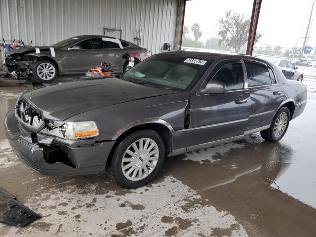 Lincoln Towncar (2003)