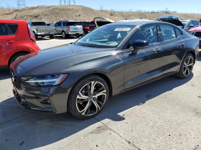 Volvo S60 plus (2024)