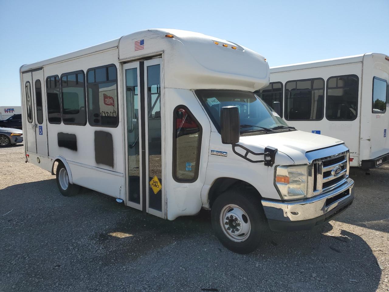 Ford Econoline (2016)