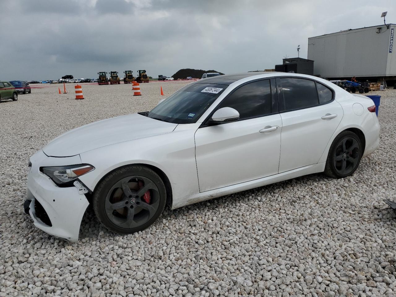 Alfa-romeo Giulia (2017)