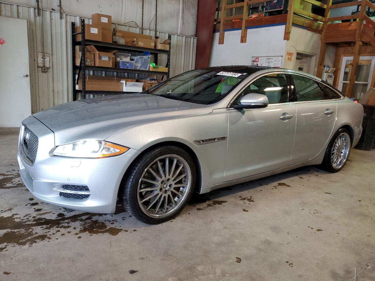 Jaguar Xj (2012)