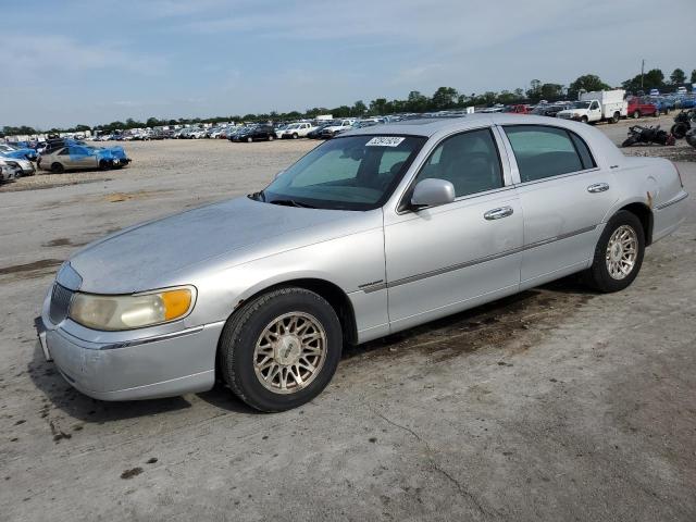 Lincoln Towncar (1999)