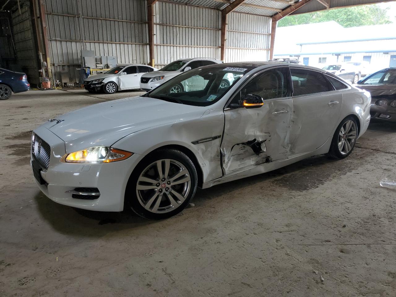Jaguar Xj (2014)