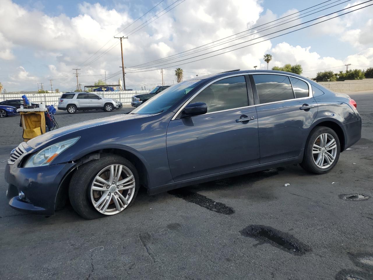 Infiniti G (2012)