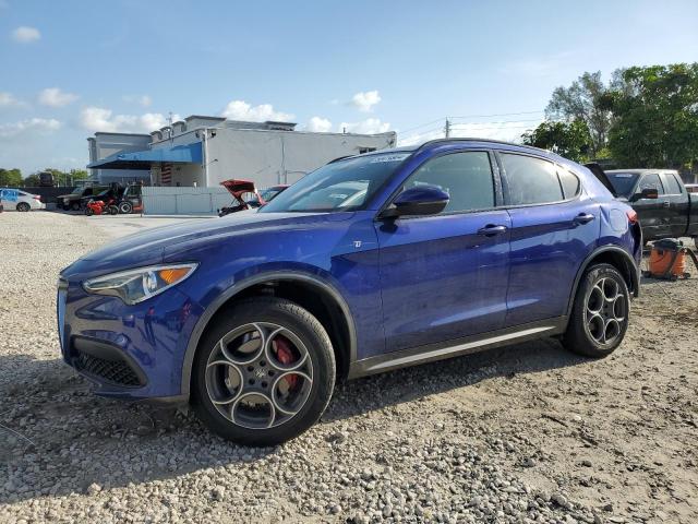 Alfa-romeo Stelvio (2022)