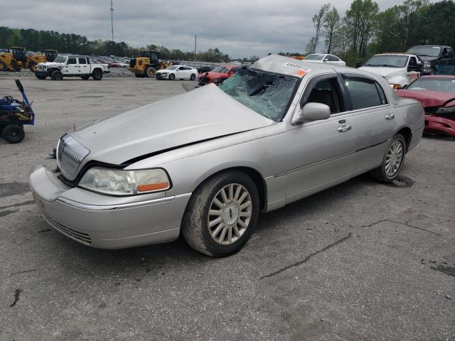 Lincoln Towncar (2003)